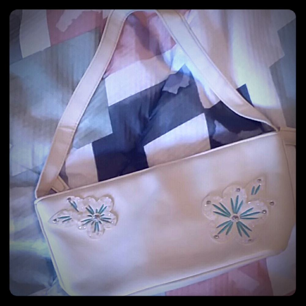 100% Vinyl Petite Handbag